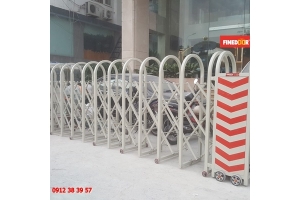 Powder coated steel folding gate